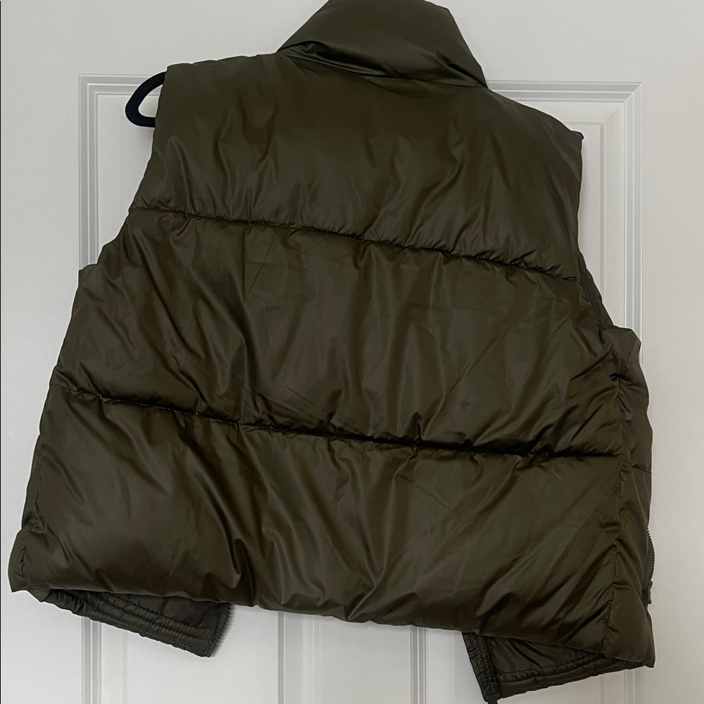 Women’s Old Navy Olive Green Puffer Vest - Picture 2 of 7